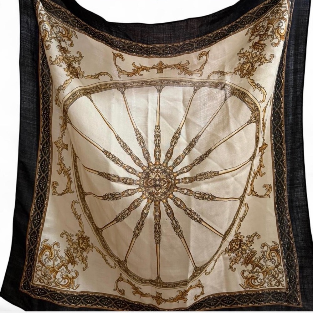 Baroque Style Scarf
